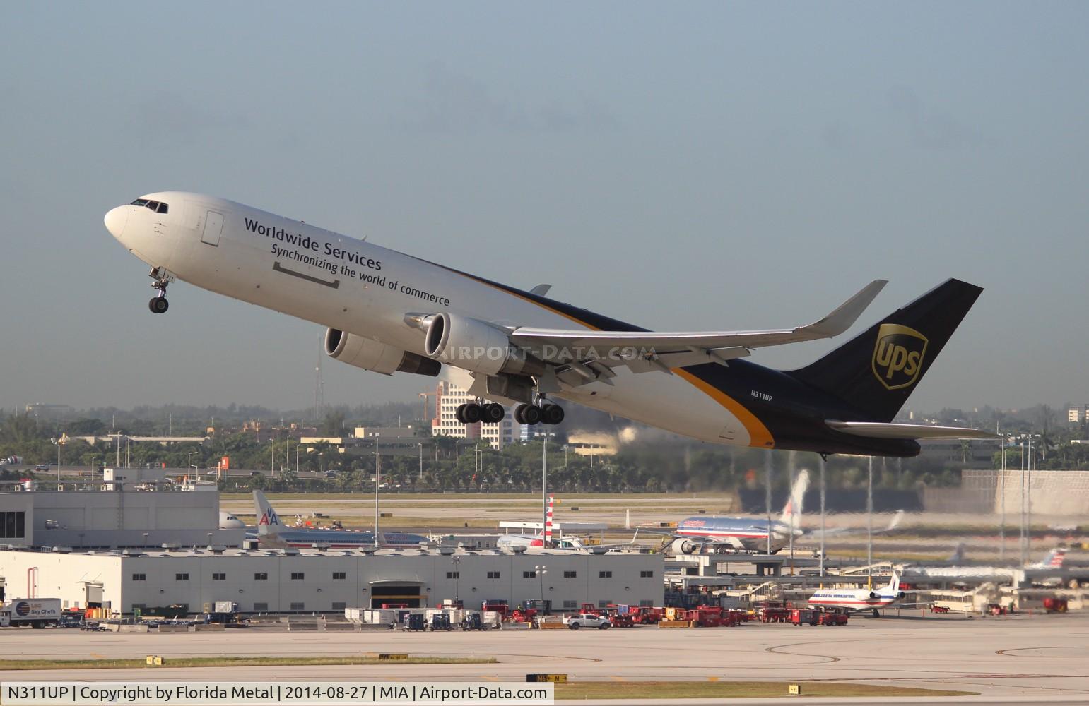 N311UP, 1996 Boeing 767-34AF C/N 27741, UPS 767-300