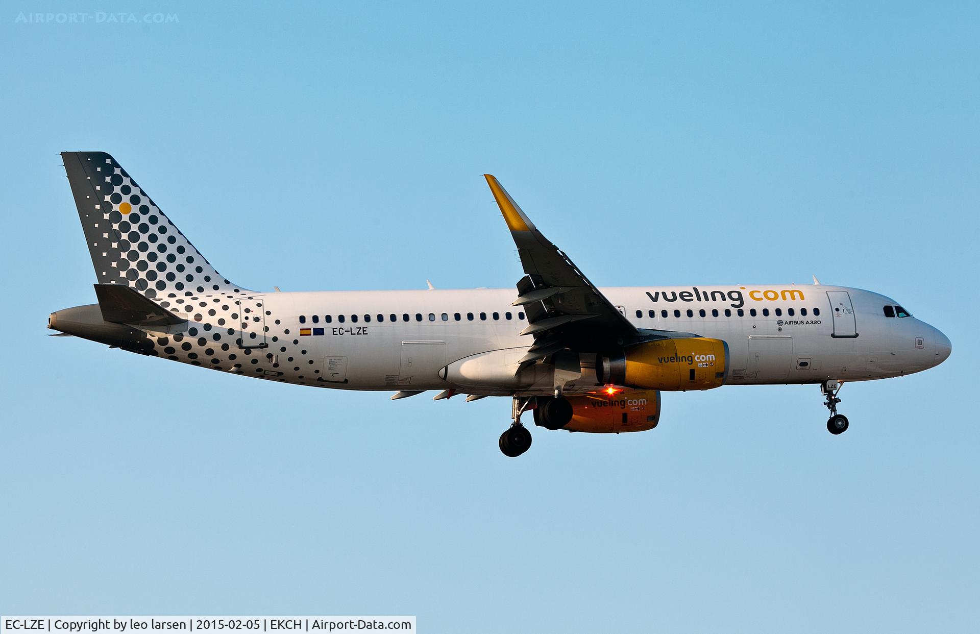EC-LZE, 2013 Airbus A320-232 C/N 5885, Copenhagen Kastrup 5.2.15