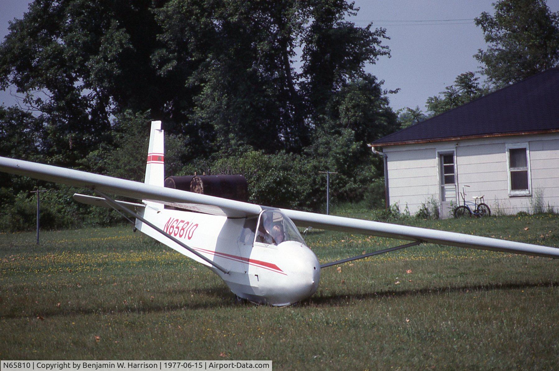 N65810, 1973 Schweizer SGS 2-33A C/N 310, 1977 at Oakland-Orion Airport in Michigan (now a General Motors plant)