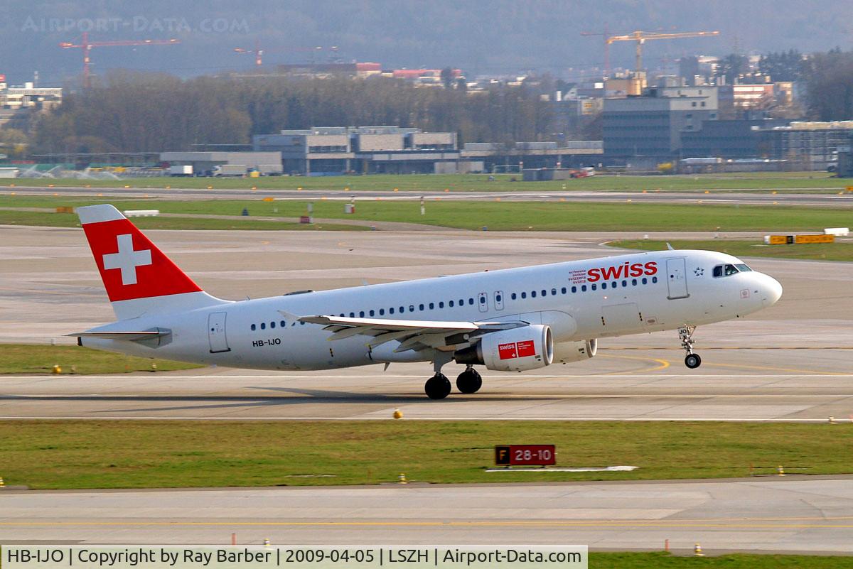 HB-IJO, 1997 Airbus A320-214 C/N 673, Airbus A320-214 [0673] (Swiss International Air Lines) Zurich~HB 05/04/2009