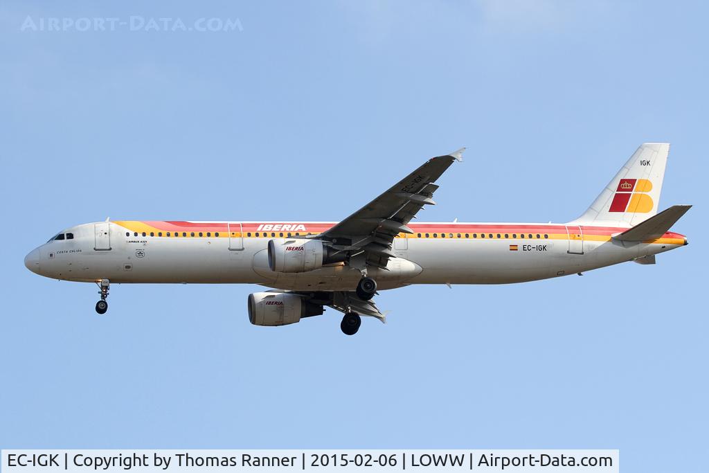 EC-IGK, 2001 Airbus A321-211 C/N 1572, Iberia
