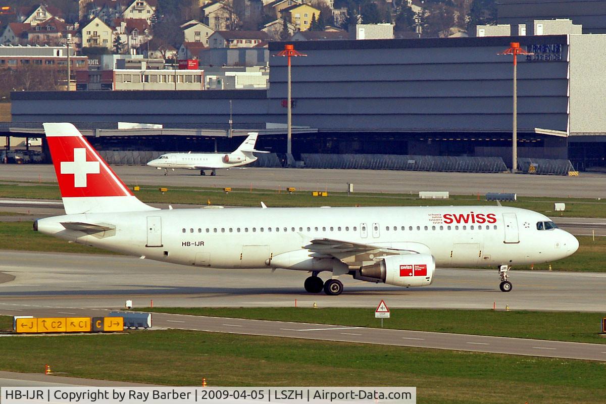 HB-IJR, 1997 Airbus A320-214 C/N 0703, Airbus A320-214 [0703] (Swiss International Air Lines) Zurich~HB 05/04/2009