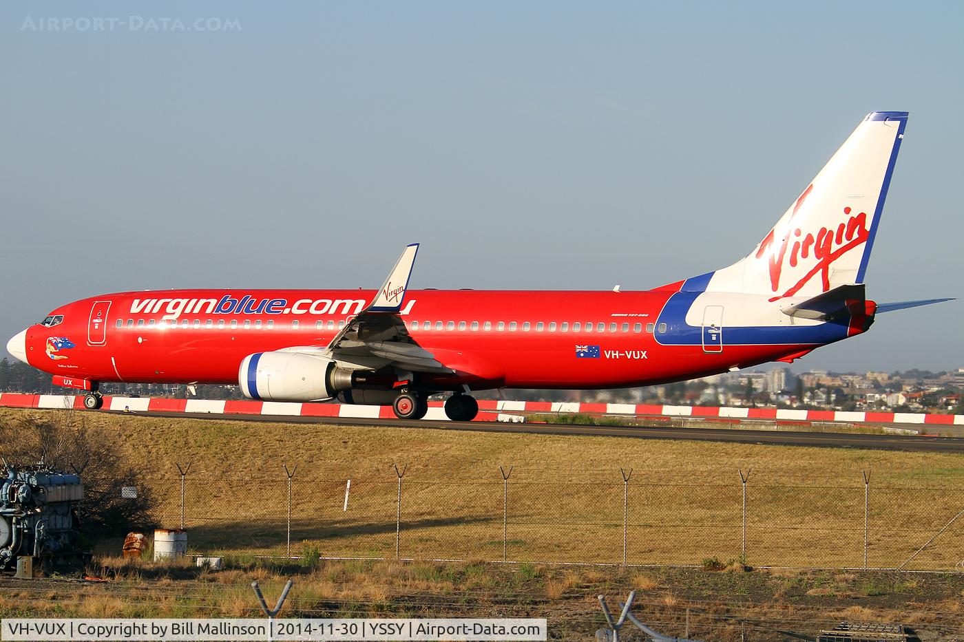 VH-VUX, 2010 Boeing 737-8FE C/N 37823, taxiing to 34R