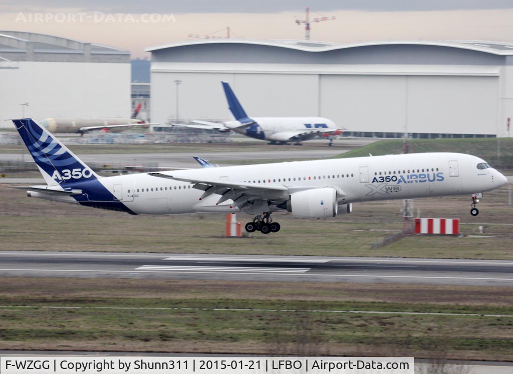 F-WZGG, 2013 Airbus A350-941 C/N 003, C/n 0003 - Landing rwy 14R without winglet on right hand side for test...