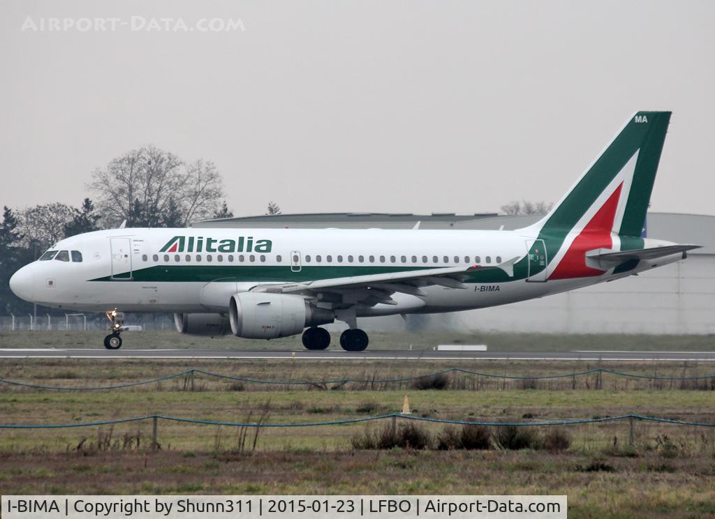 I-BIMA, 2002 Airbus A319-112 C/N 1722, Ready for take off rwy 32R