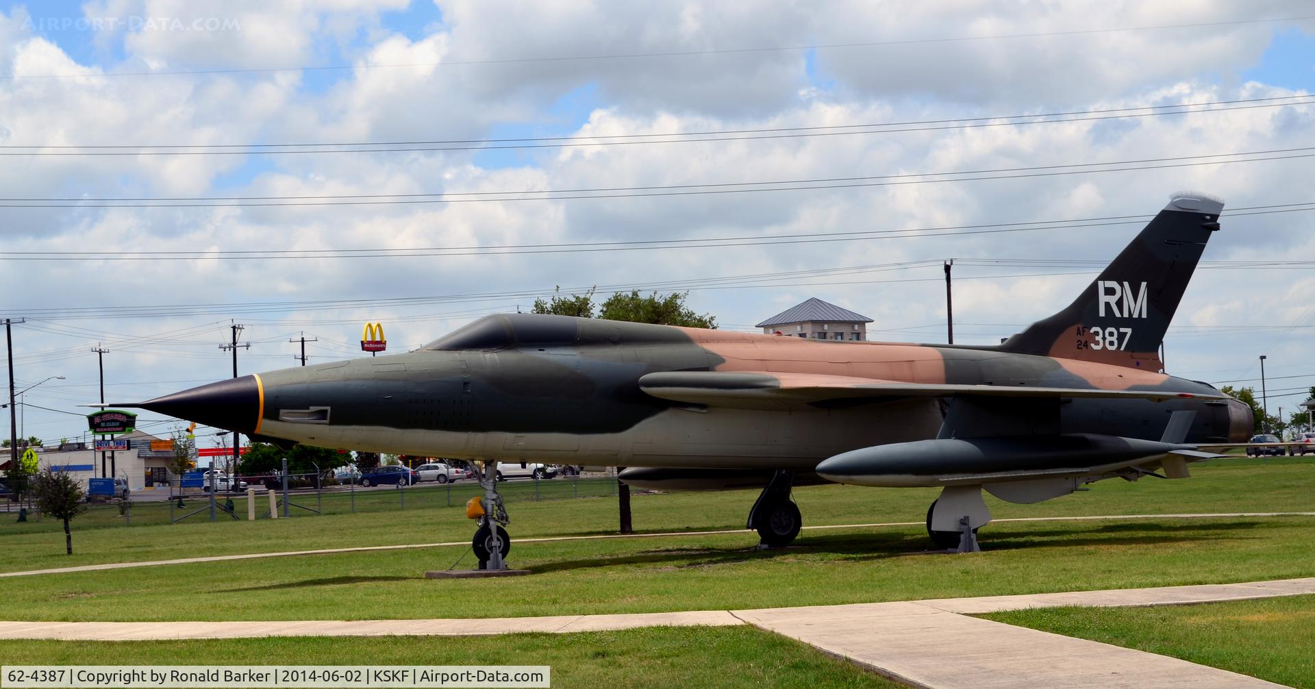 62-4387, 1962 Republic F-105D Thunderchief C/N D586, LMTC, TX