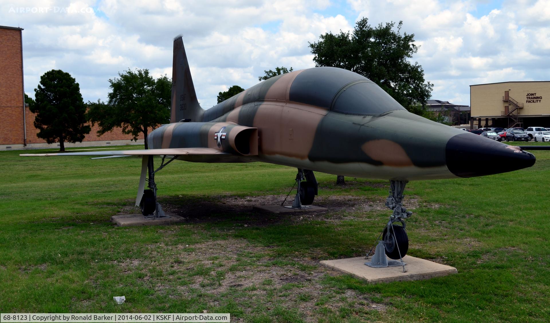 68-8123, 1968 Northrop T-38A Talon C/N T.6128, T-38A displayed as an F-5, LMTC