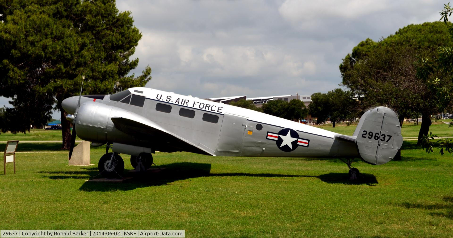 29637, Beech UC-45J Expeditor C/N 29637, Shown as 42-9637, LMTC