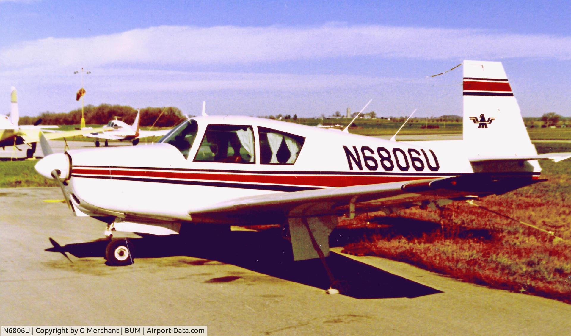 N6806U, 1963 Mooney M20C Ranger C/N 2521, 1963 Mooney M20C shortly after it's annual at BUM.