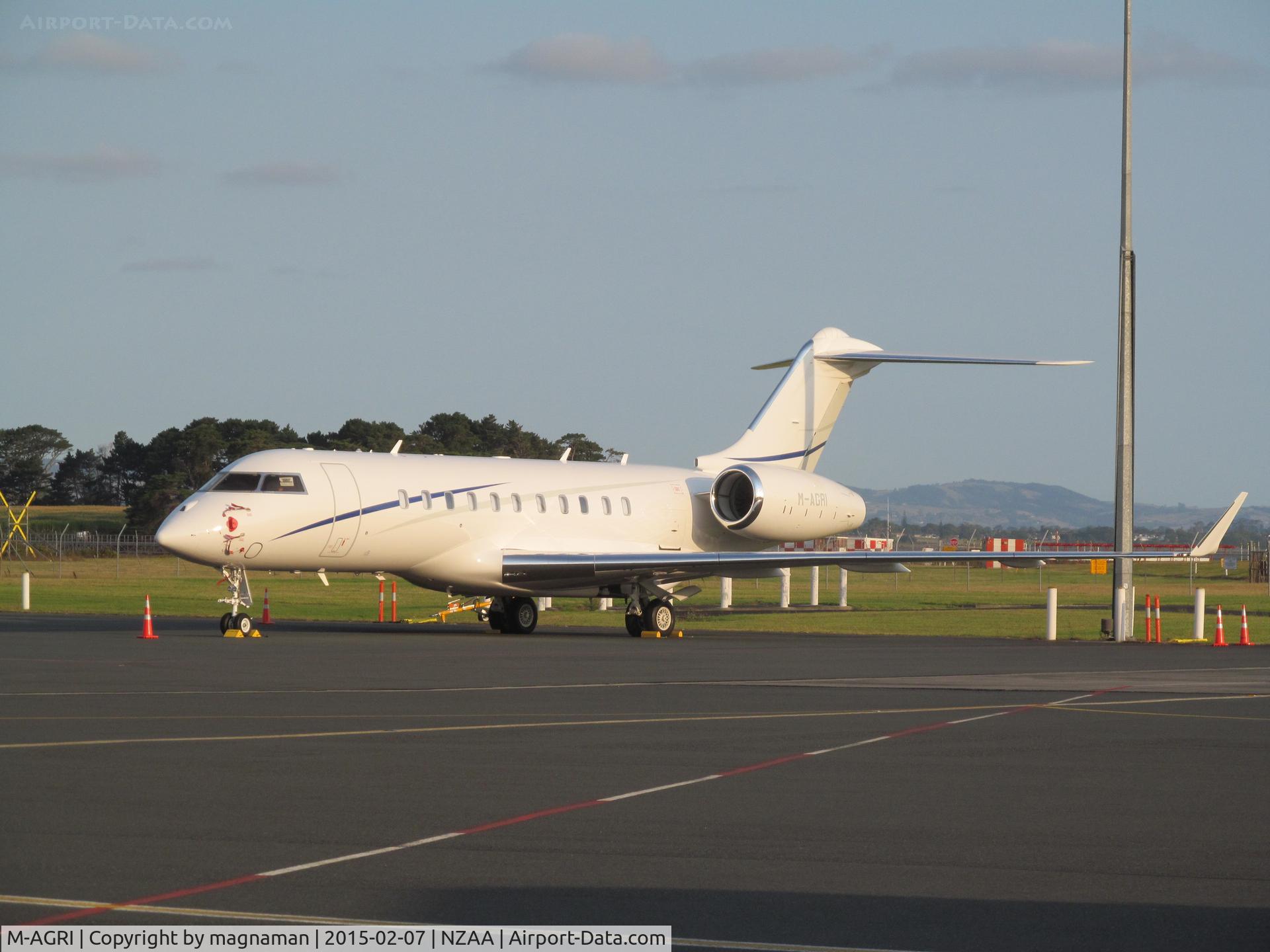 M-AGRI, 2014 Bombardier BD-700-1A11 Global 5000 C/N 9597, up from visiting queenstown with other billionaires party on M V Serene