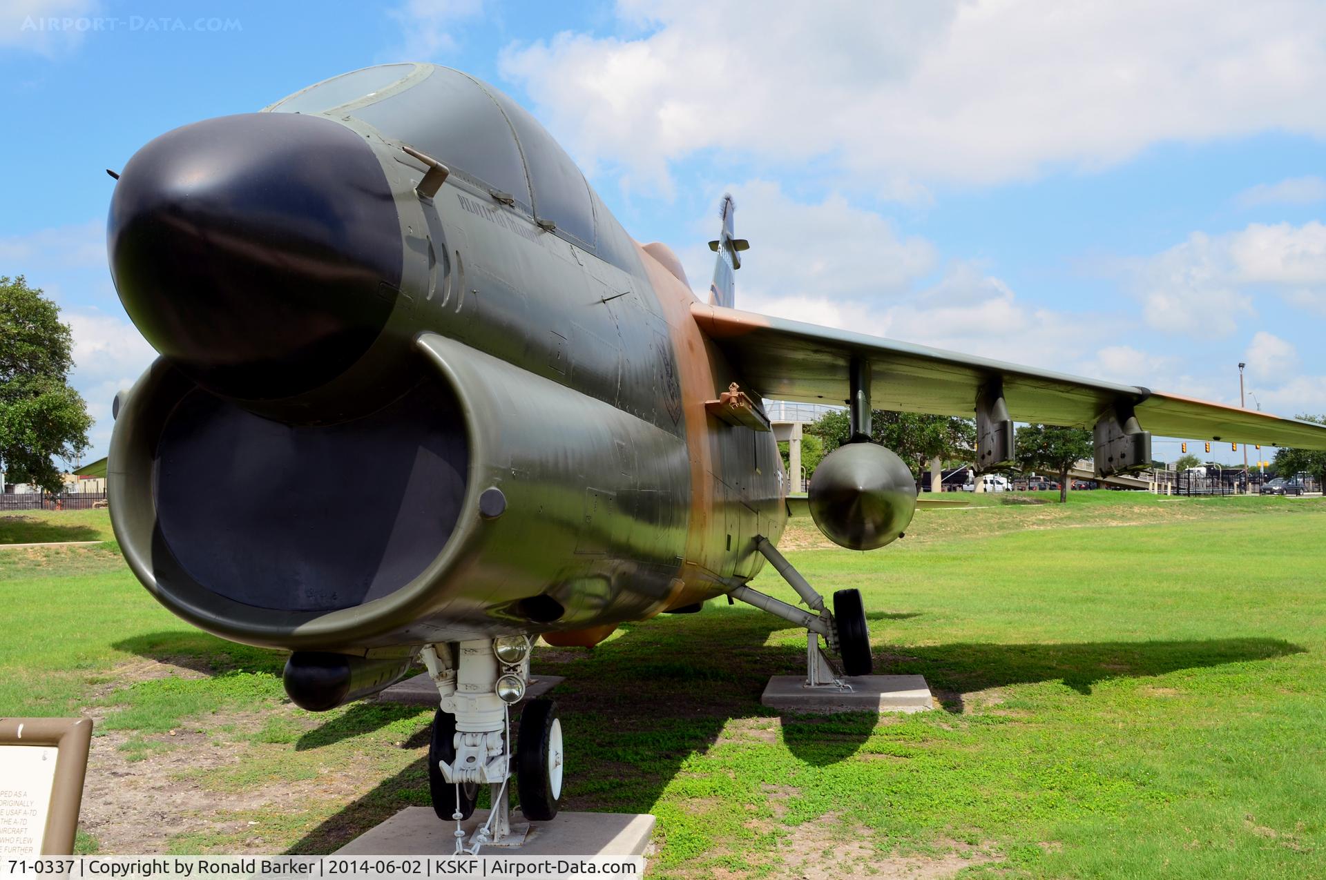 71-0337, 1971 LTV A-7D Corsair II C/N D-248, LMTC parade field