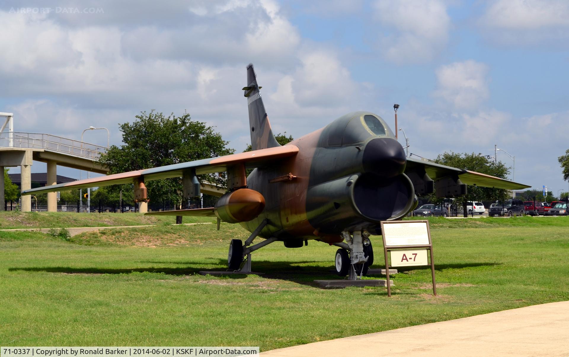 71-0337, 1971 LTV A-7D Corsair II C/N D-248, LMTC Parade field