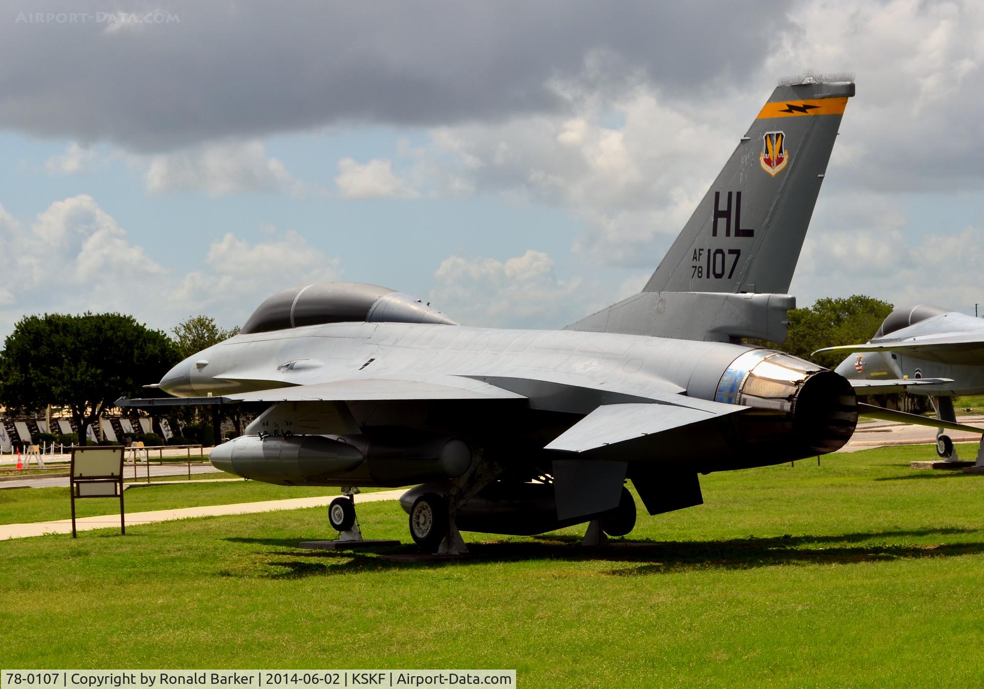 78-0107, 1978 General Dynamics F-16B Fighting Falcon C/N 62-33, LMTC parade field