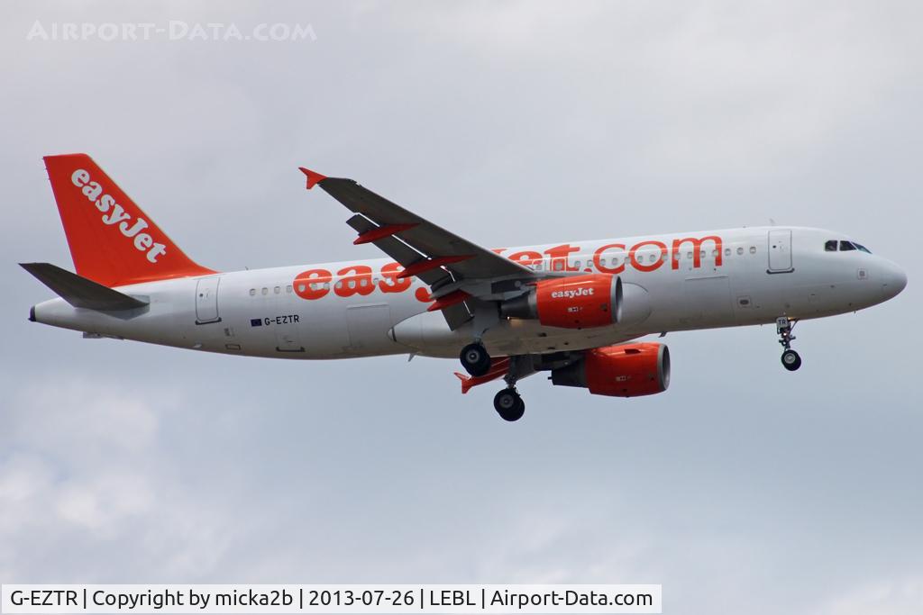 G-EZTR, 2010 Airbus A320-214 C/N 4179, Landing