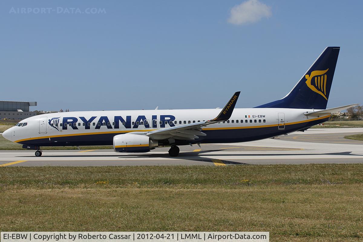 EI-EBW, 2009 Boeing 737-8AS C/N 35010, On Charlie