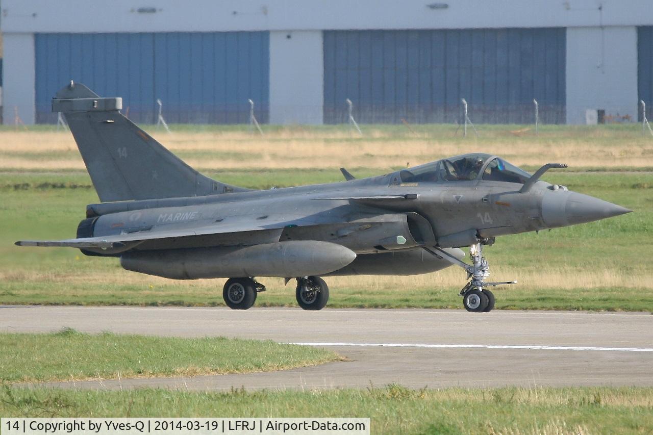 14, Dassault Rafale M C/N 14, French Naval Aviation Dassault Rafale M, Taxiing after landing rwy 26, Landivisiau Naval Air Base (LFRJ)