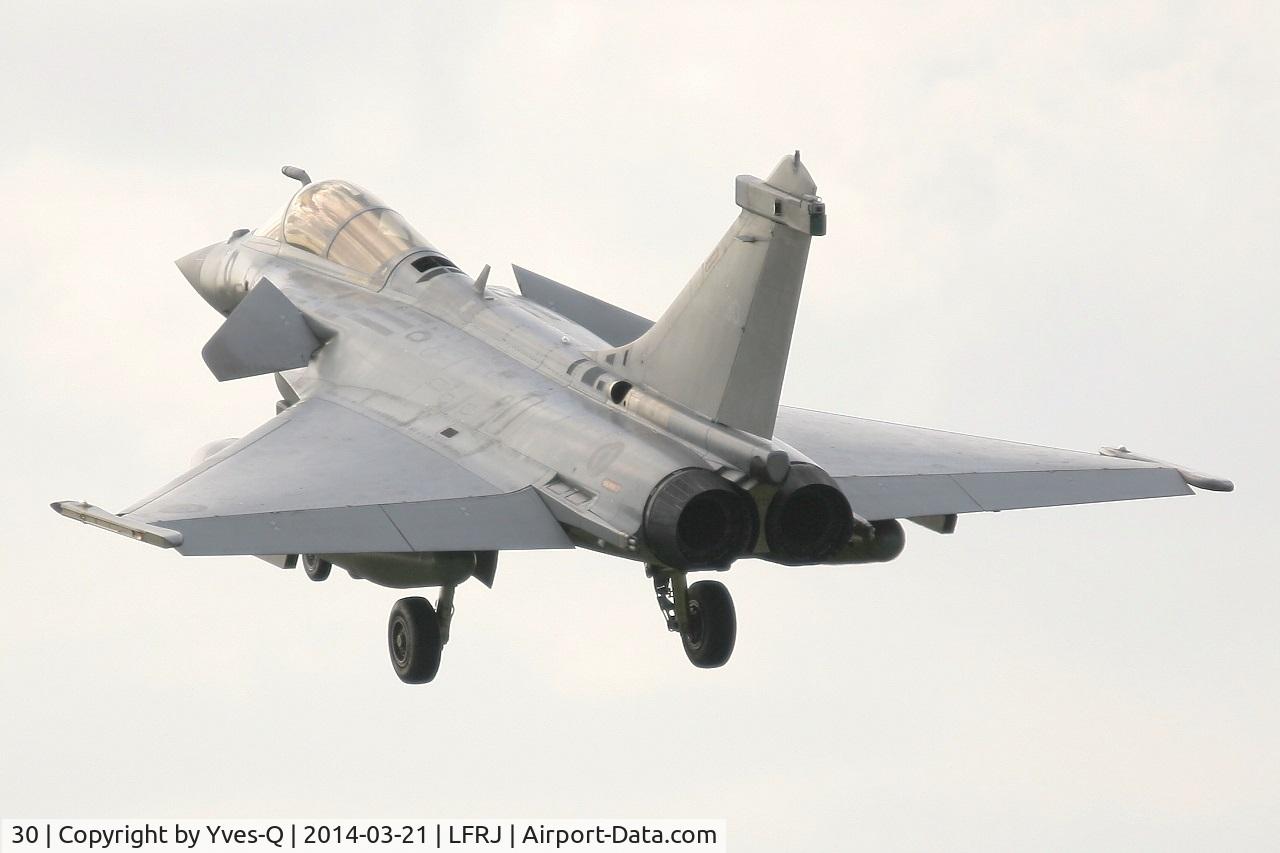 30, Dassault Rafale M C/N 30, Dassault Rafale M, On final rwy 26, Landivisiau Naval Air Base (LFRJ)