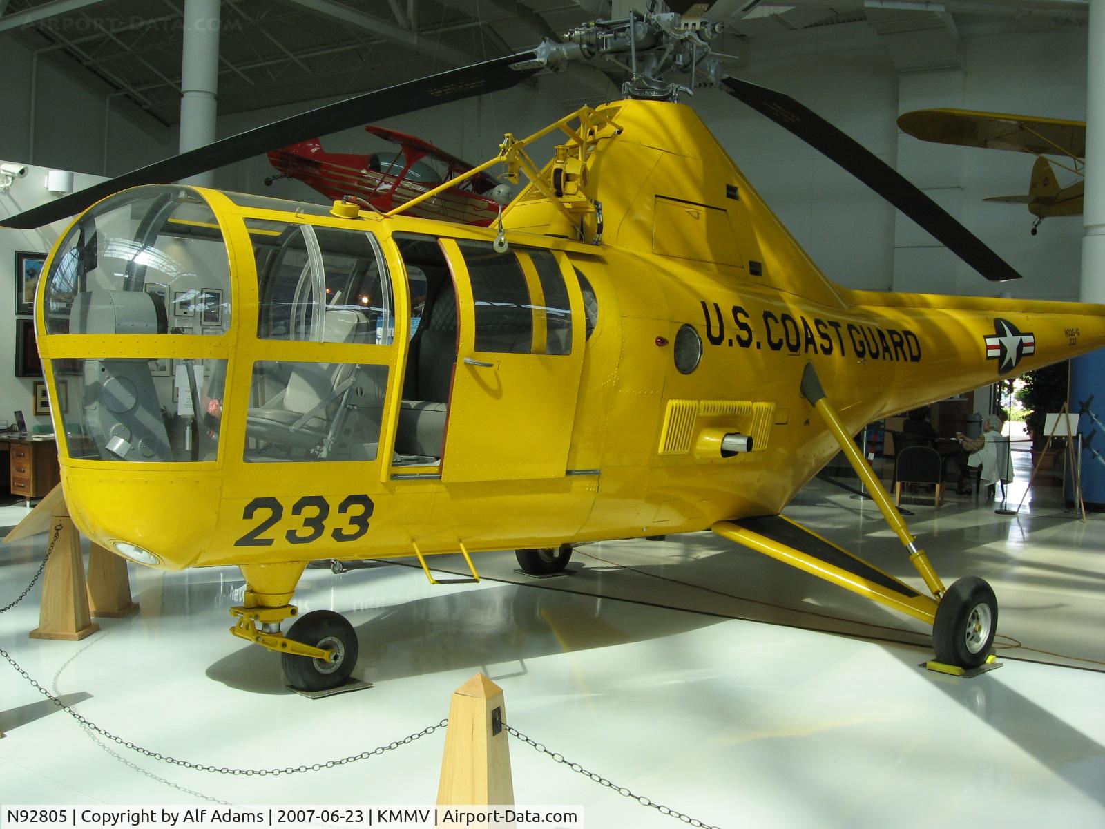 N92805, 1946 Sikorsky S-51 C/N 5107, HO3S-1G (S-51) serial number 5107 at the Evergreen Aviation & Space Museum, McMinnville, Oregon in 2007.