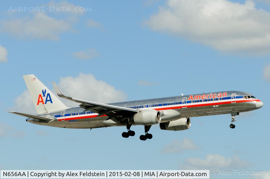 N656AA, 1991 Boeing 757-223 C/N 24614, Miami