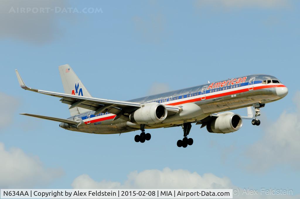 N634AA, 1990 Boeing 757-223 C/N 24592, Miami