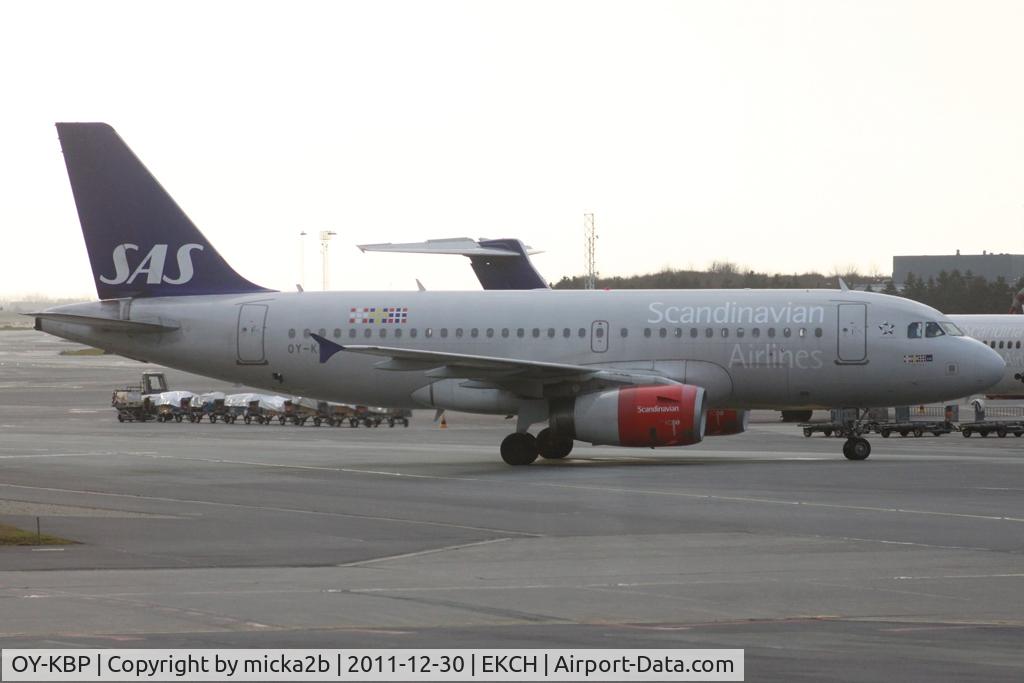 OY-KBP, 2006 Airbus A319-132 C/N 2888, Taxiing
