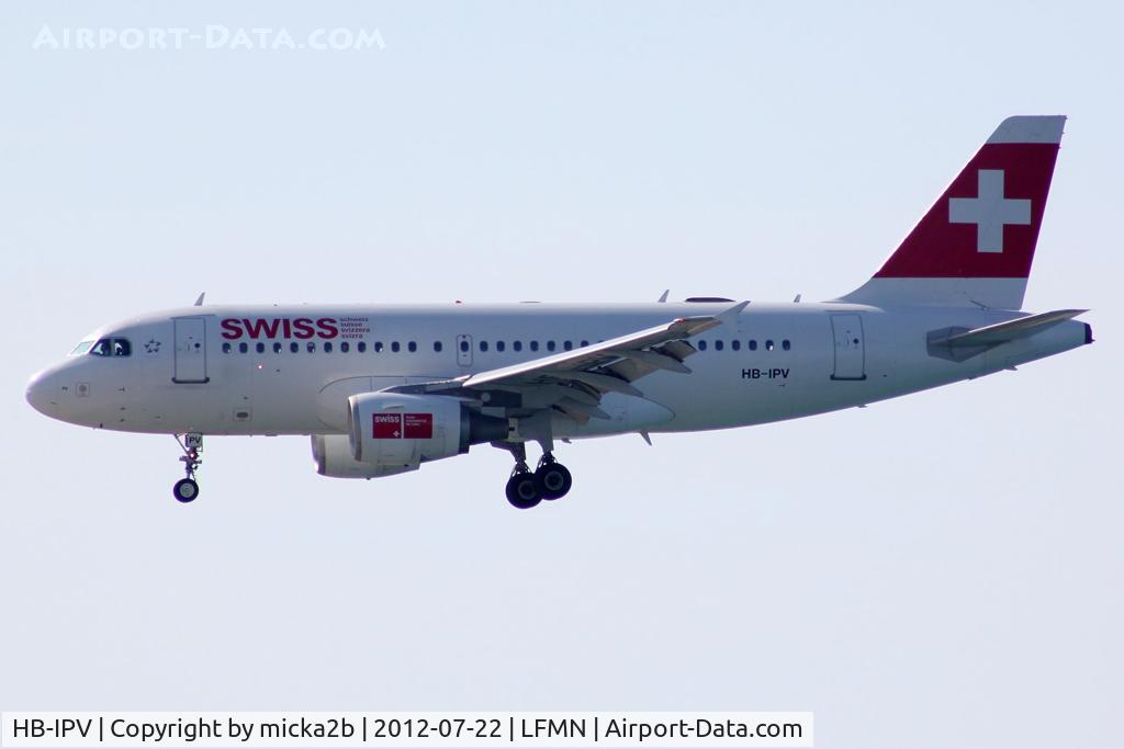 HB-IPV, 1996 Airbus A319-112 C/N 578, Landing