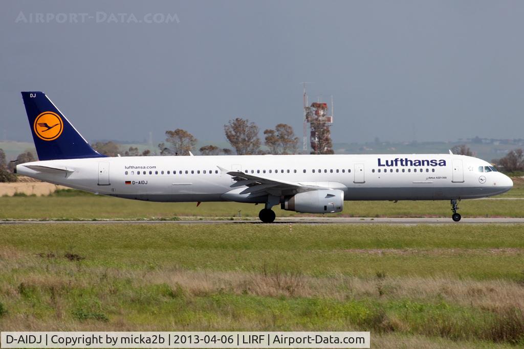 D-AIDJ, 2011 Airbus A321-231 C/N 4792, Taxiing