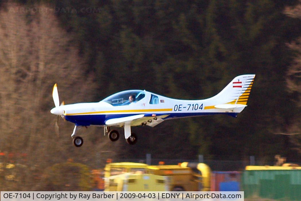 OE-7104, 2005 Aerospool WT-9 Dynamic C/N DY083/2005, Aerospool WT-9 Dynamic [DY083/2005] Friedrichshafen~D 03/04/2009