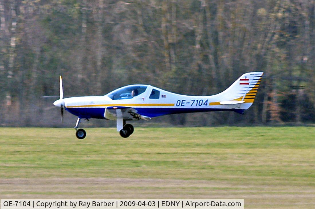 OE-7104, 2005 Aerospool WT-9 Dynamic C/N DY083/2005, Aerospool WT-9 Dynamic [DY083/2005] Friedrichshafen~D 03/04/2009