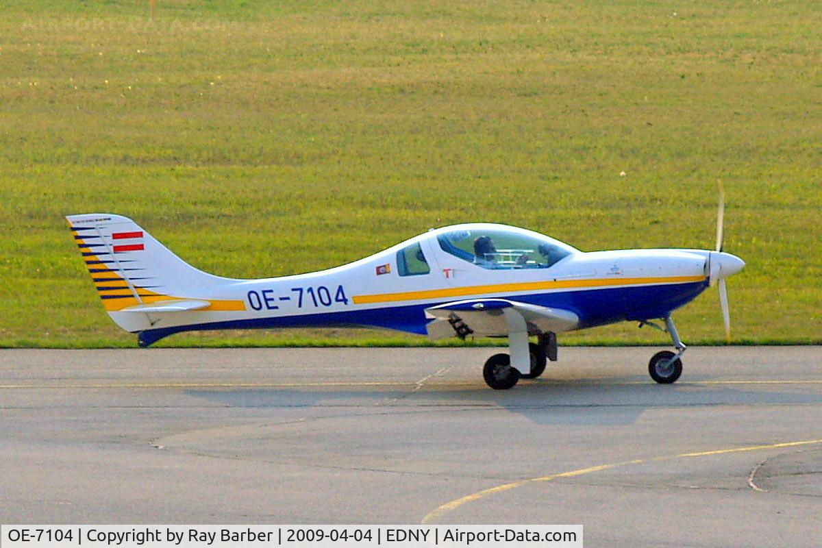 OE-7104, 2005 Aerospool WT-9 Dynamic C/N DY083/2005, Aerospool WT-9 Dynamic [DY083/2005] Friedrichshafen~D 03/04/2009
