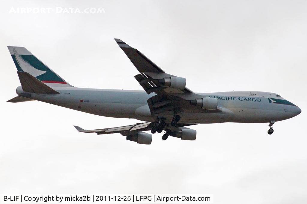 B-LIF, 2009 Boeing 747-467ERF C/N 36871, Landing