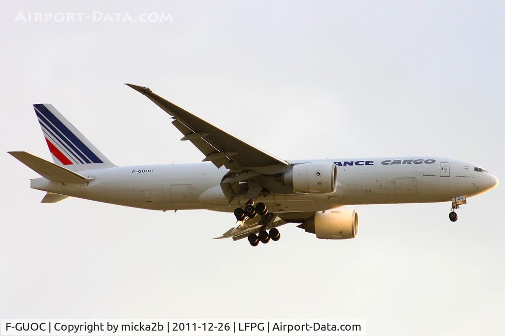 F-GUOC, 2009 Boeing 777-F28 C/N 32966, Landing