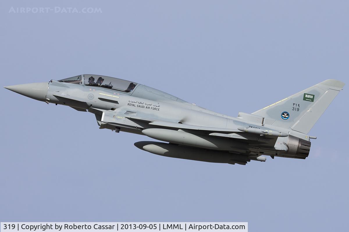 319, 2013 Eurofighter EF-2000 Typhoon T C/N CT003, Runway 31