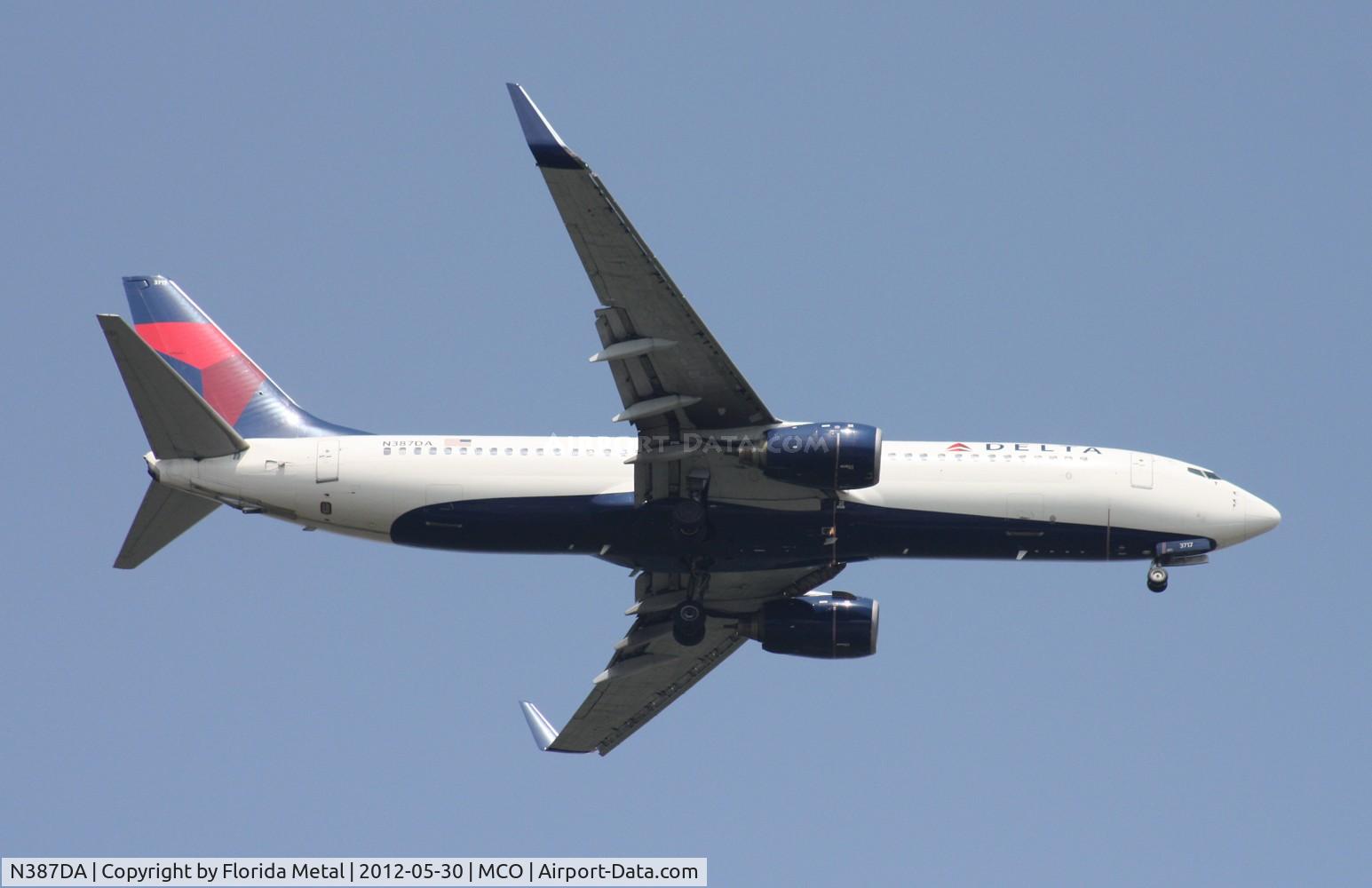 N387DA, 2000 Boeing 737-832 C/N 30374, Delta