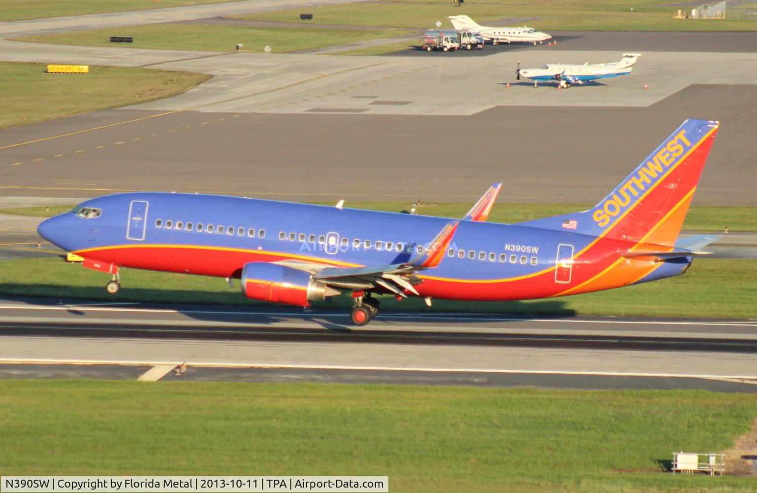 N390SW, 1994 Boeing 737-3H4 C/N 26593, Southwest