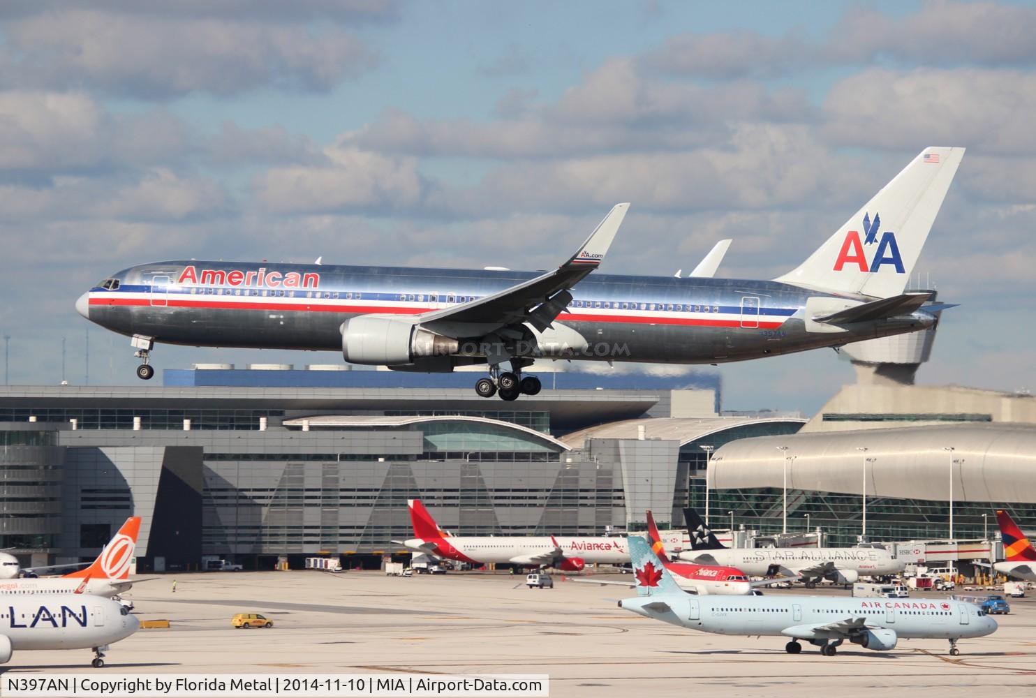 N397AN, 1999 Boeing 767-323/ER C/N 29604, American