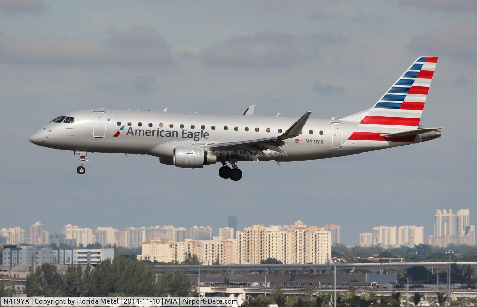 N419YX, 2013 Embraer 175LR (ERJ-170-200LR) C/N 17000384, American Eagle E175