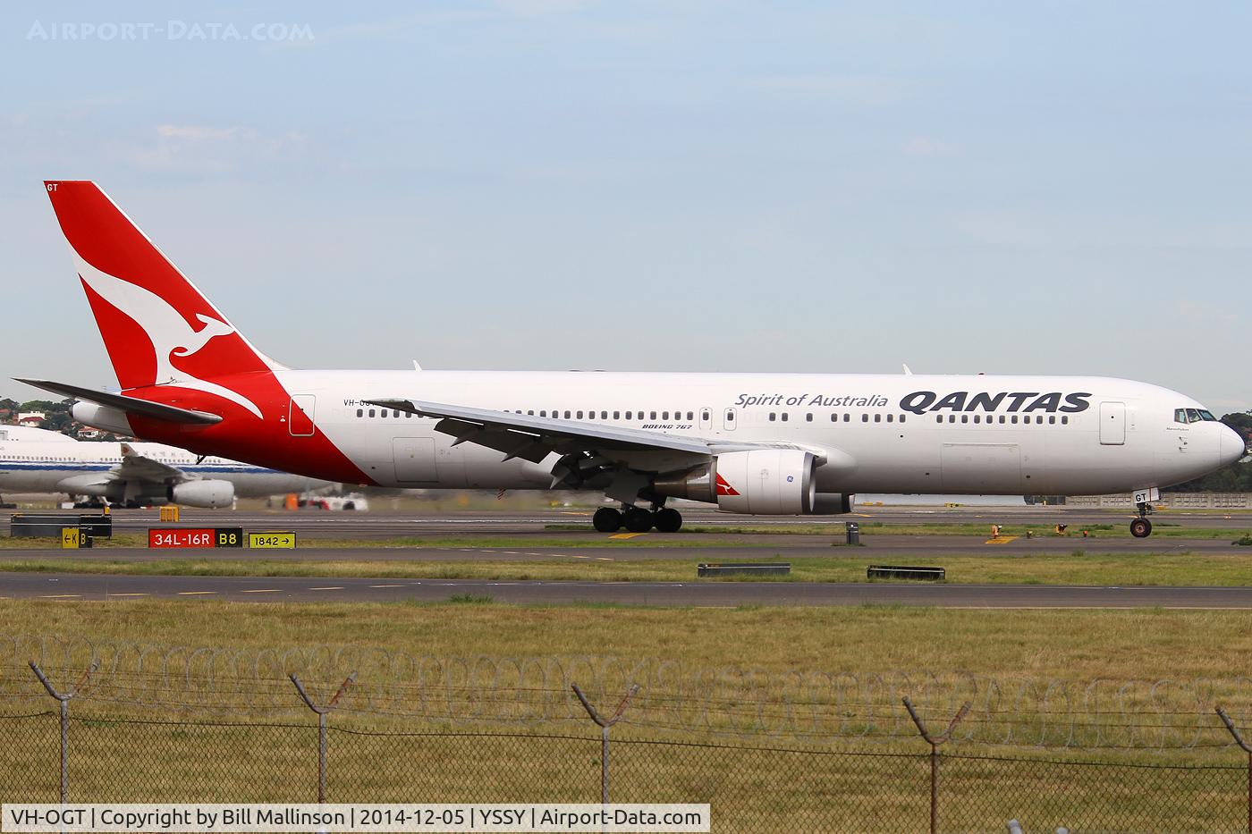 VH-OGT, 1998 Boeing 767-338 C/N 29117, one of the last 763s