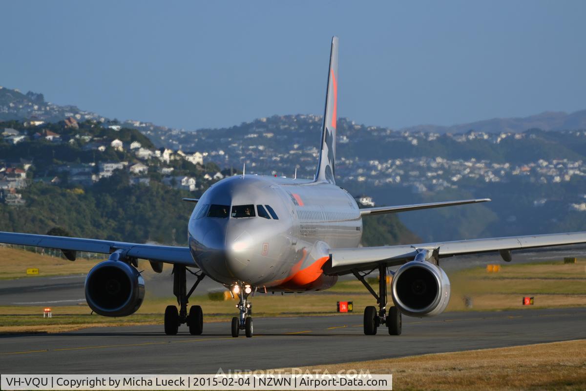VH-VQU, 2005 Airbus A320-232 C/N 2455, At Wellington
