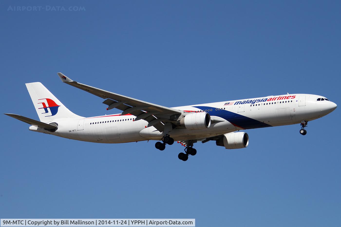 9M-MTC, 2011 Airbus A330-323X C/N 1229, finals to 21