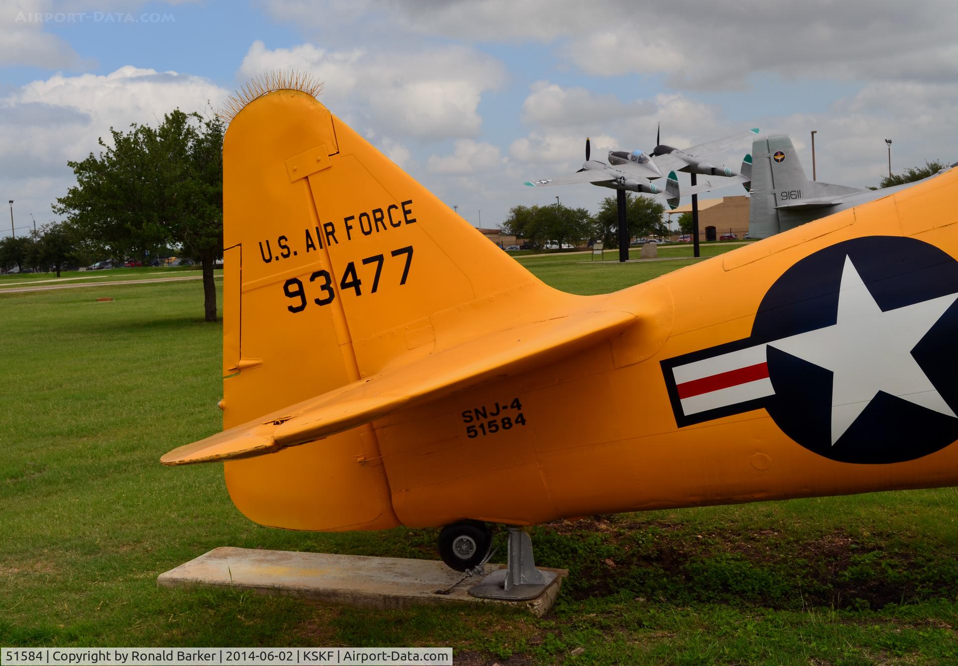 51584, 1943 North American SNJ-4 Texan C/N 88-14226, Shown as 49-3477 LMTC