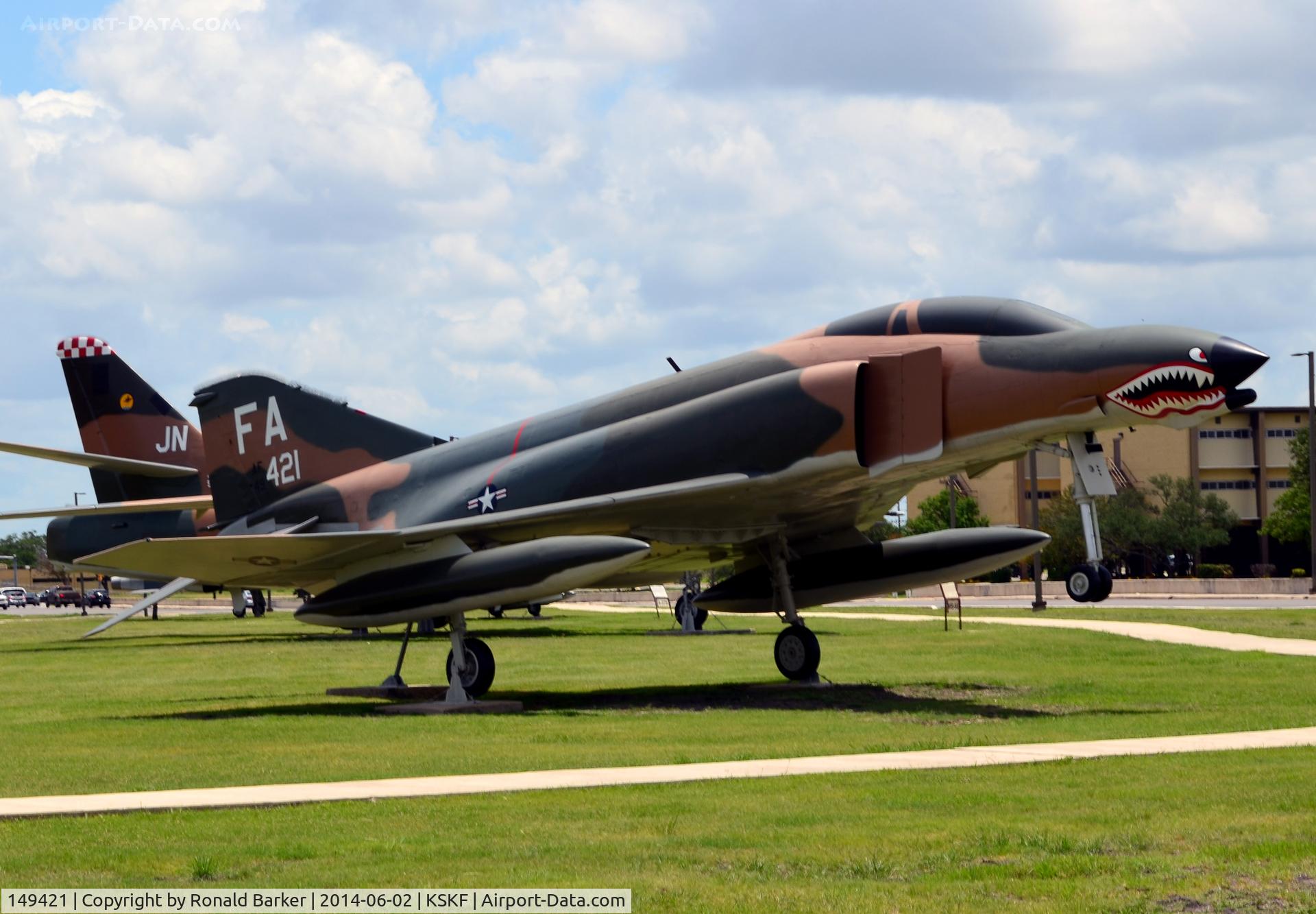 149421, McDonnell F-4B Phantom II C/N 138, Shown as 64-9421 LMTC