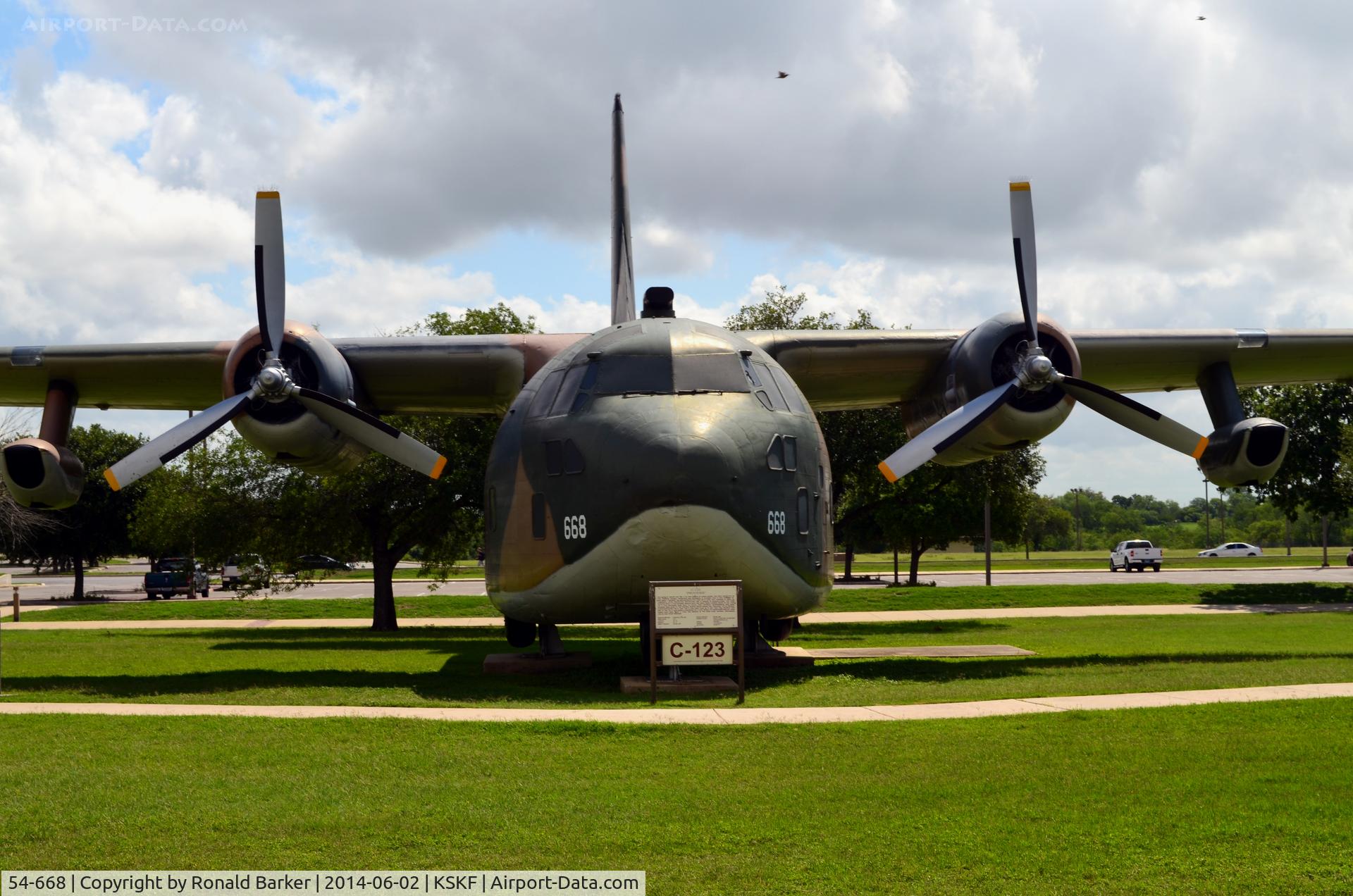 54-668, 1954 Fairchild C-123B Provider C/N 20117, LMTC Parade Field