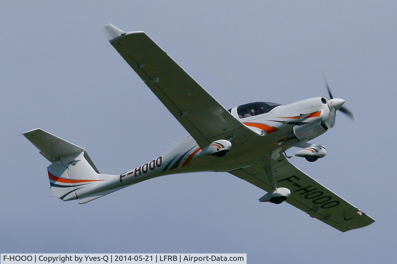 F-HOOO, 2013 Diamond DA-40 Diamond Star C/N D4.144, Diamond DA-40 Diamond Star, Take off rwy  07R, Brest-Bretagne Airport (LFRB-BES)
