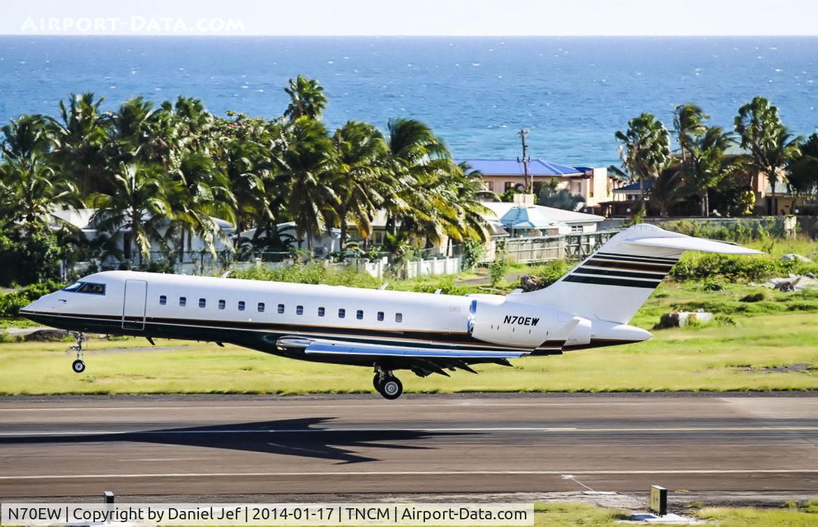 N70EW, 1999 Bombardier BD-700-1A10 Global Express C/N 9026, N70EW