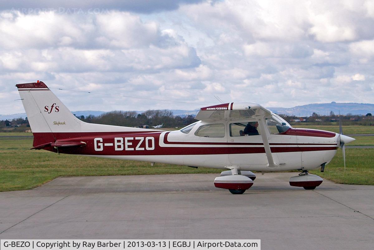 G-BEZO, 1976 Reims F172M ll Skyhawk C/N 1392, R/Cessna F.172M Skyhawk [1392] Staverton~G 13/03/2013