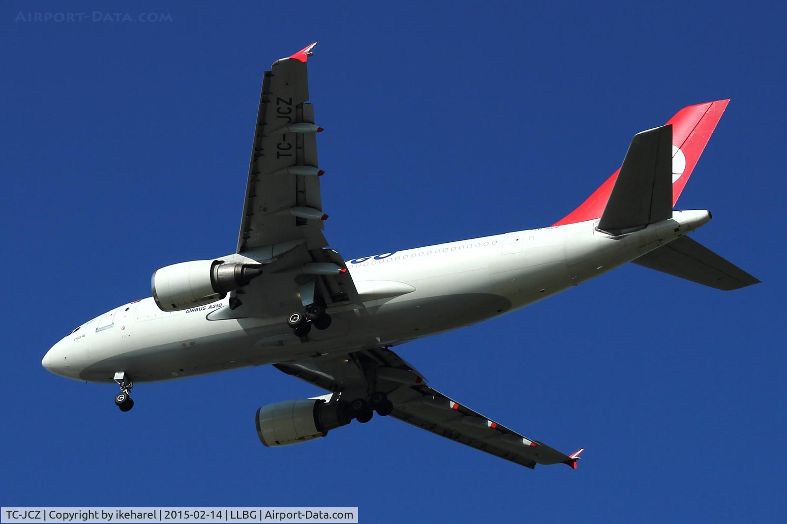 TC-JCZ, 1988 Airbus A310-304 C/N 480, THY fly in from istanbul, landing on runway 30.
