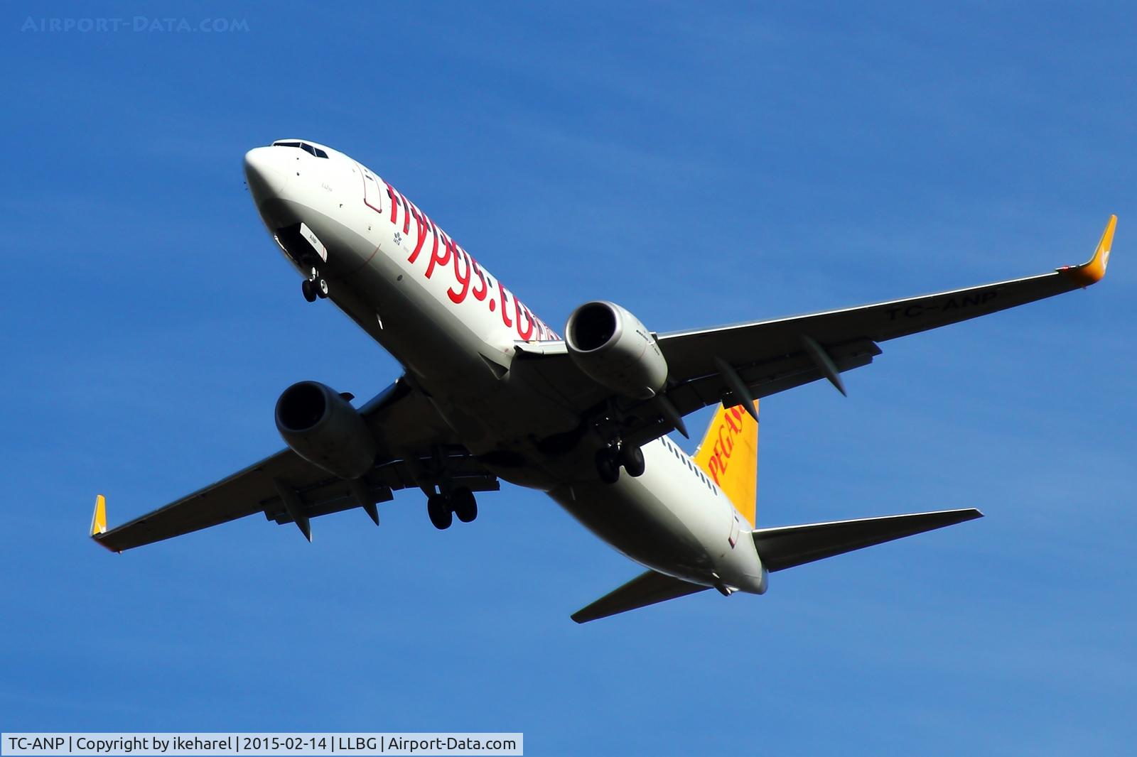 TC-ANP, 2011 Boeing 737-82R C/N 40722, Pegasus fly in from Istanbul, landing on runway 30.