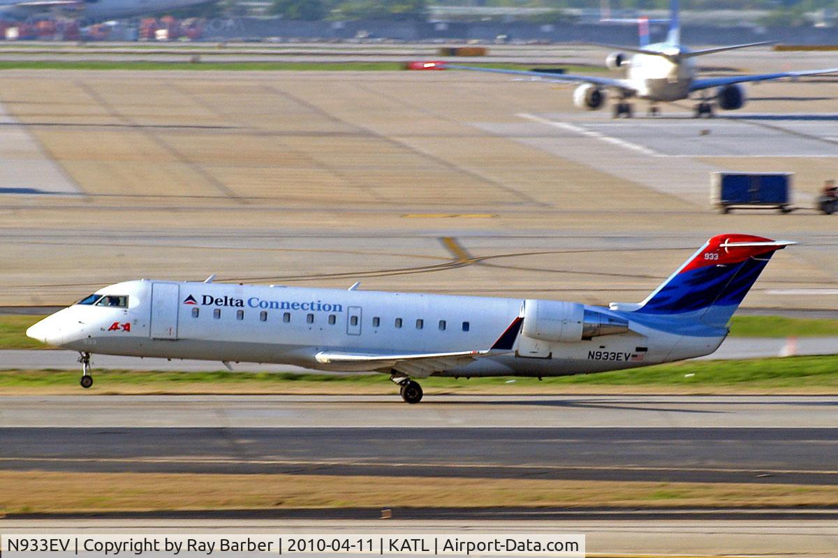 N933EV, 2005 Canadair CRJ-200ER (CL-600-2B19) C/N 8022, Canadair CRJ-200ER [8022] (Delta Connection) Atlanta-Hartsfield~N 11/04/2010