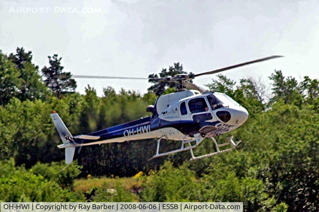 OH-HWI, 2002 Eurocopter AS-350B-2 Ecureuil Ecureuil C/N 9044, Aerospatiale AS350B2 Ecureuil [9044] Stockholm-Bromma~SE 06/06/2008